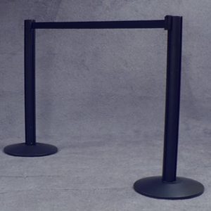 40" Guidance Post Black w/ 7' Retractable Belt
