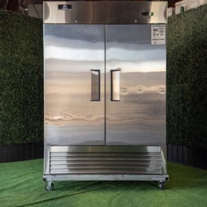 Double Door Commerical Refrigerator 42 Cubic Ft.