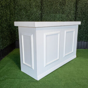 5 1/2 Foot White Hampton Bar